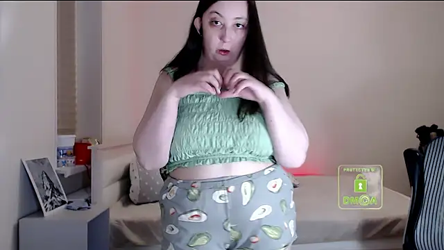 cute and hot online show from 02/02/26, 03:22