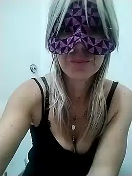 Snapshot of porcedda38 chatting on 01/15/25, 12:58 porcedda38 online show from 01/15/25, 12:58