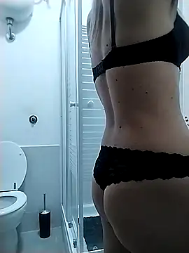 Snapshot of porcedda38 chatting on 02/17/25, 05:14 porcedda38 online show from 02/17/25, 05:14