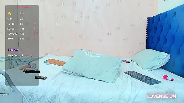 hotlatinateacher online show from 12/07/24, 05:48