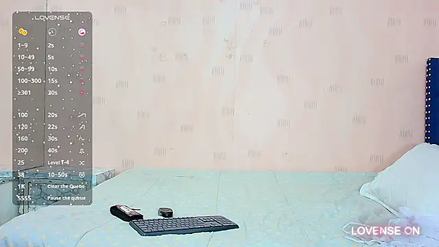 hotlatinateacher online show from 12/10/24, 07:32