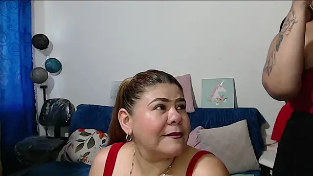 NATHYHOTT online show from 10/15/25, 11:10