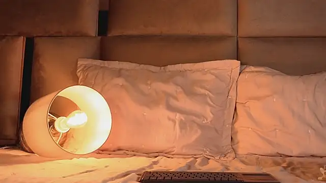 angelinepossy online show from 11/03/25, 06:09