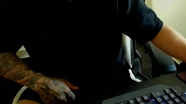 stebankechima online show from 10/05/25, 01:20