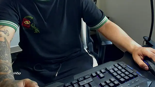 stebankechima online show from 10/19/25, 05:35