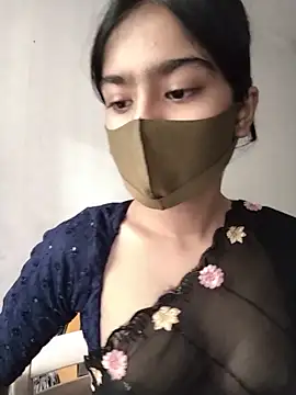 Snapshot of Arisha- chatting on 06/29/26, 07:25 Arisha- online show from 06/29/26, 07:25