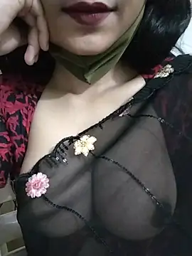 Snapshot of Arisha- chatting on 07/05/26, 07:37 Arisha- online show from 07/05/26, 07:37