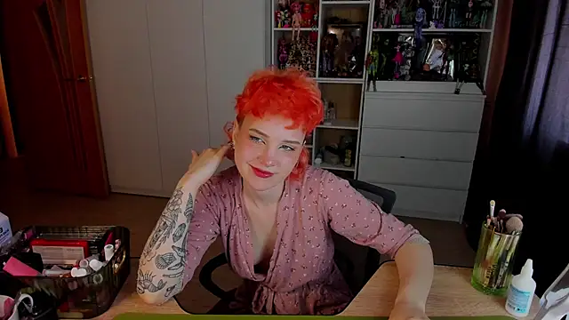 School Love online show from 06/07/26, 08:07