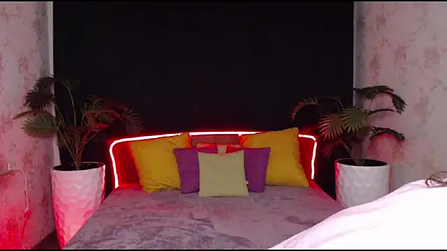 EnigmaSee online show from 02/07/25, 02:37