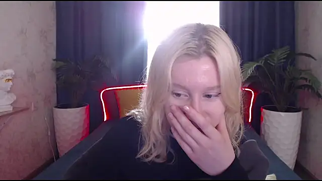 EnigmaSee online show from 10/17/25, 02:04