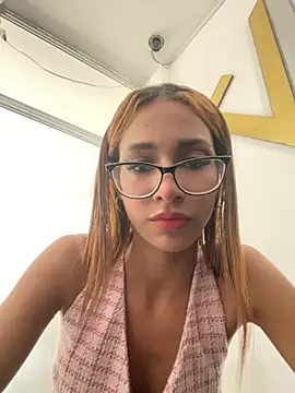 Snapshot of Litlle_channel2 chatting on 10/23/25, 11:53 Litlle channel2 online show from 10/23/25, 11:53