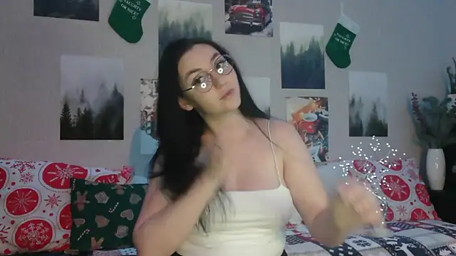 Fluffy Tiffy online show from 12/18/24, 05:59