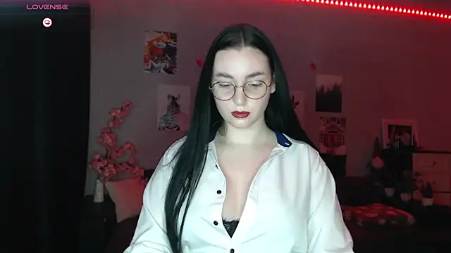 Fluffy Tiffy online show from 03/19/25, 12:59