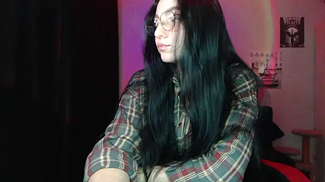 Snapshot of Fluffy_Tiffy chatting on 11/14/25, 11:35 Fluffy Tiffy online show from 11/14/25, 11:35