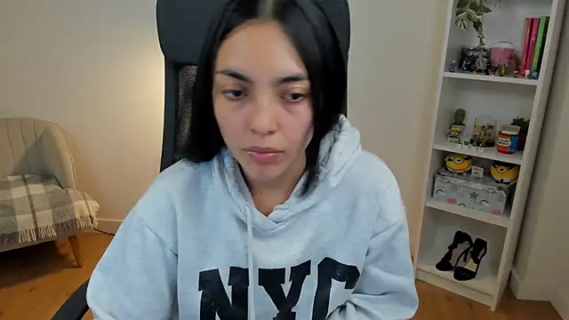  BellaEvans  online show from 06/12/26, 04:33