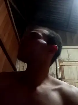 Snapshot of jhonmenas14 chatting on 12/18/25, 01:11 jhonmenas14 online show from 12/18/25, 01:11