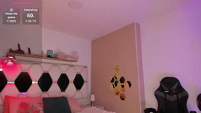 Snapshot of North-Dio chatting on 09/29/25, 11:15 North-Dio online show from 09/29/25, 11:15