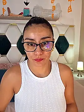 Snapshot of North-Dio chatting on 10/14/25, 08:48 North-Dio online show from 10/14/25, 08:48