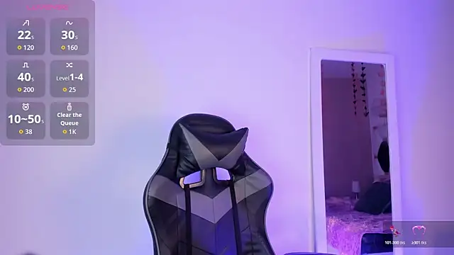 Snapshot of North-Dio chatting on 10/18/25, 11:33 North-Dio online show from 10/18/25, 11:33