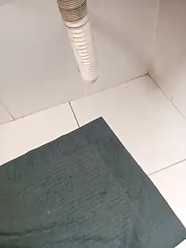 lobomisterioso13 online show from 12/21/24, 12:27