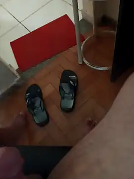 Snapshot of lobomisterioso13 chatting on 11/06/25, 01:12 lobomisterioso13 online show from 11/06/25, 01:12