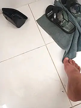 Snapshot of lobomisterioso13 chatting on 12/01/25, 10:31 lobomisterioso13 online show from 12/01/25, 10:31