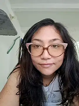 Snapshot of Mia_Ruiz chatting on 01/25/25, 09:14 Mia Ruiz online show from 01/25/25, 09:14