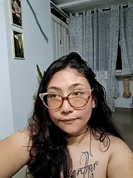 Snapshot of Mia_Ruiz chatting on 02/01/25, 05:49 Mia Ruiz online show from 02/01/25, 05:49