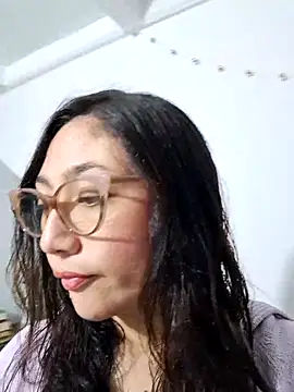 Snapshot of Mia_Ruiz chatting on 02/19/25, 12:35 Mia Ruiz online show from 02/19/25, 12:35