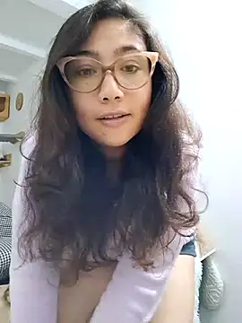 Snapshot of Mia_Ruiz chatting on 02/19/25, 03:39 Mia Ruiz online show from 02/19/25, 03:39