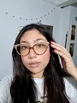 Snapshot of Mia_Ruiz chatting on 02/21/25, 01:44 Mia Ruiz online show from 02/21/25, 01:44