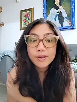 Snapshot of Mia_Ruiz chatting on 03/09/25, 03:22 Mia Ruiz online show from 03/09/25, 03:22