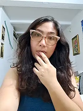 Snapshot of Mia_Ruiz chatting on 03/13/25, 03:22 Mia Ruiz online show from 03/13/25, 03:22