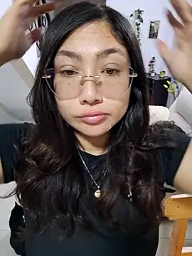 Snapshot of Mia_Ruiz chatting on 09/16/25, 02:23 Mia Ruiz online show from 09/16/25, 02:23