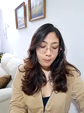 Snapshot of Mia_Ruiz chatting on 09/20/25, 02:34 Mia Ruiz online show from 09/20/25, 02:34