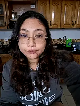 Snapshot of Mia_Ruiz chatting on 10/20/25, 02:01 Mia Ruiz online show from 10/20/25, 02:01