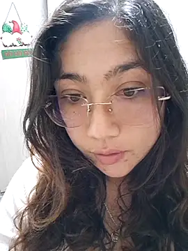 Mia Ruiz online show from 11/06/25, 03:18