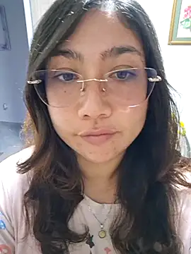 Mia Ruiz online show from 11/21/25, 03:16