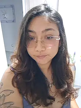 Mia Ruiz online show from 11/30/25, 03:10