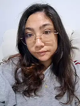 Mia Ruiz online show from 12/02/25, 03:12