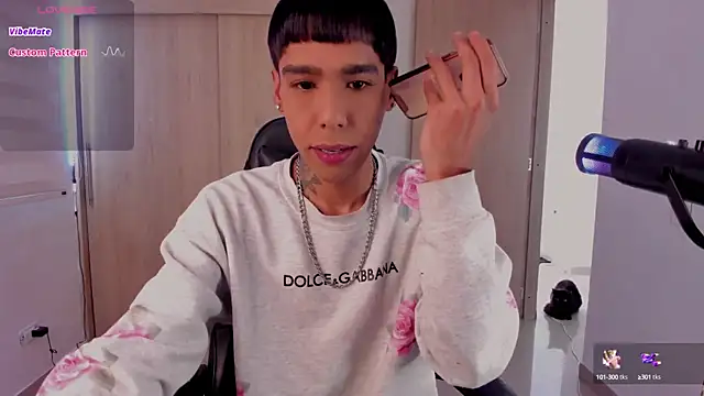 aldrinwhite online show from 01/06/25, 06:41