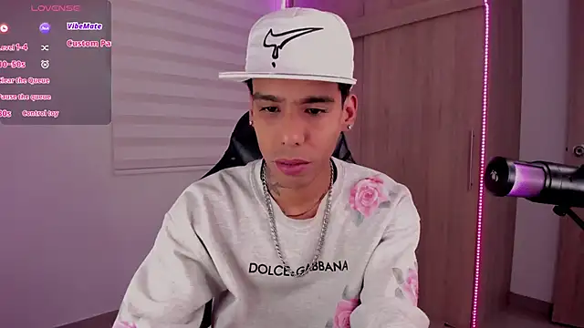 aldrinwhite online show from 01/14/25, 07:53