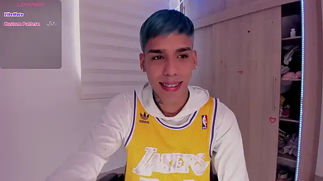 aldrinwhite online show from 03/05/25, 03:40