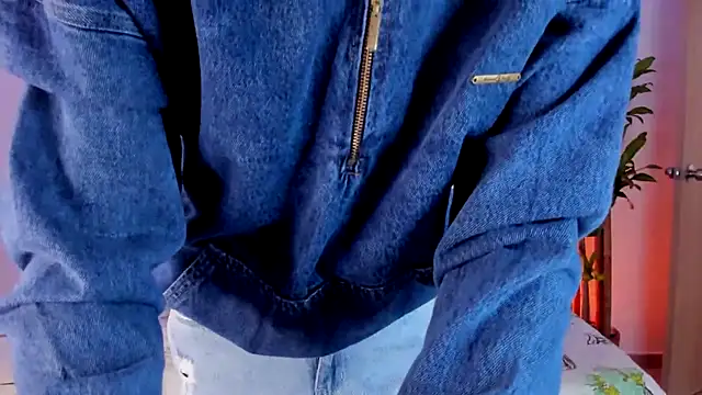 aldrinwhite online show from 10/17/25, 05:15