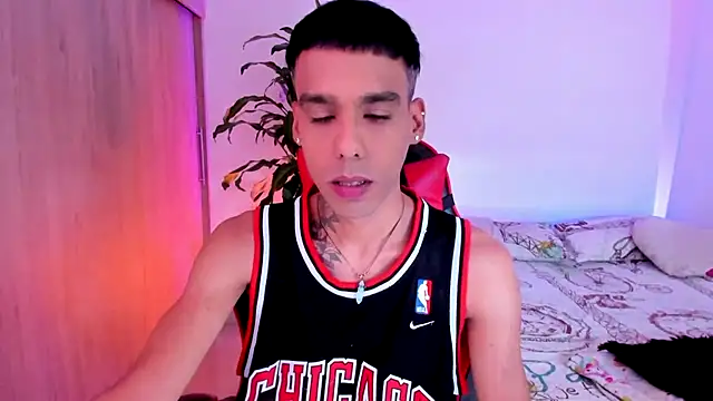 aldrinwhite online show from 07/17/26, 07:52