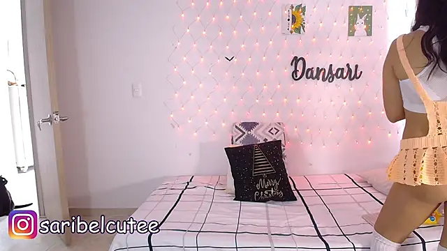 Snapshot of saribelcute chatting on 12/16/24, 03:00 saribelcute online show from 12/16/24, 03:00