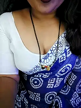 Snapshot of Bangalore_sexy_69 chatting on 02/16/25, 05:15 Bangalore sexy 69 online show from 02/16/25, 05:15