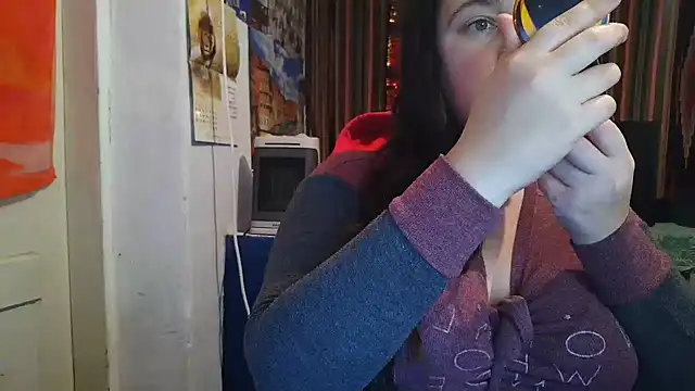 Cora Maro online show from 12/14/25, 09:03