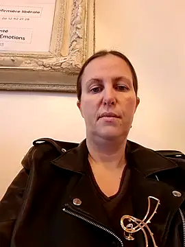 Angelacoquine online show from 12/17/24, 09:50