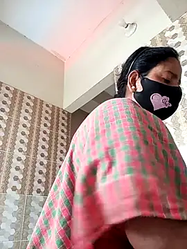 Snapshot of Neha-Roy chatting on 11/06/25, 05:08 Neha-Roy online show from 11/06/25, 05:08